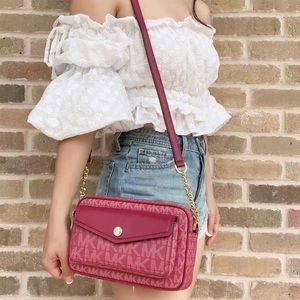 NWT Michael Kors Handbag💕Gaby’sBags